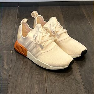 Adidas NMD_R1 NMD Boost Shoes Sneakers new EE5170 chalk linen clay Womens Size 6
